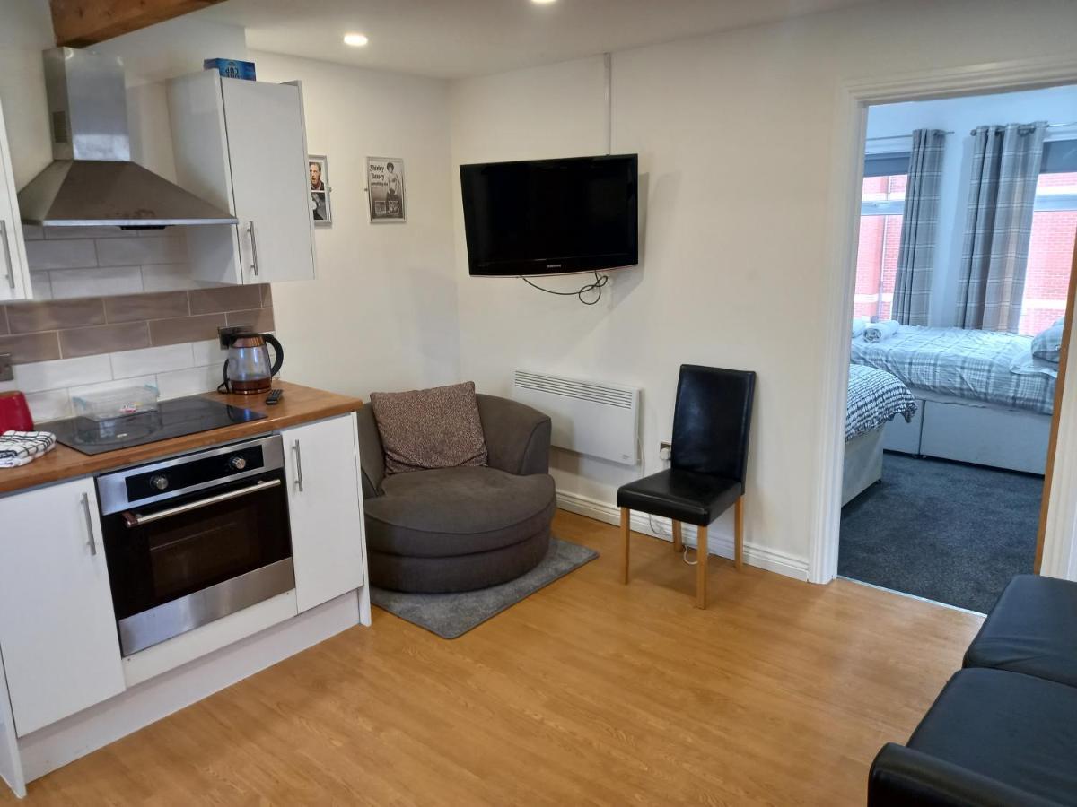 Apartment With Roof Terrace Close To City Centre Cardiff Extérieur photo