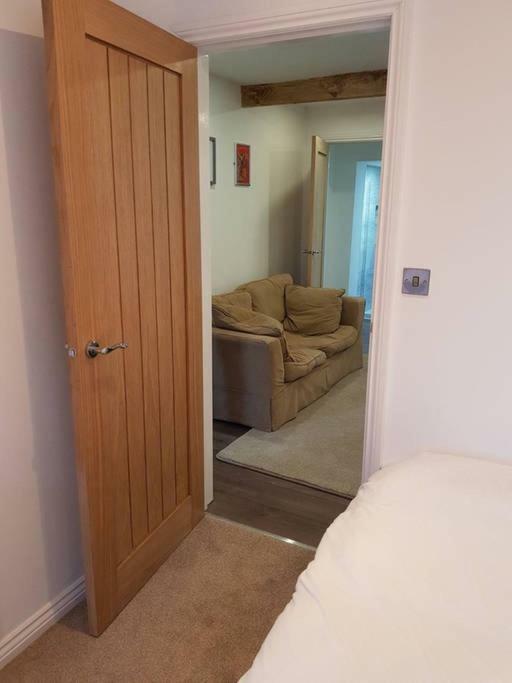 Apartment With Roof Terrace Close To City Centre Cardiff Extérieur photo